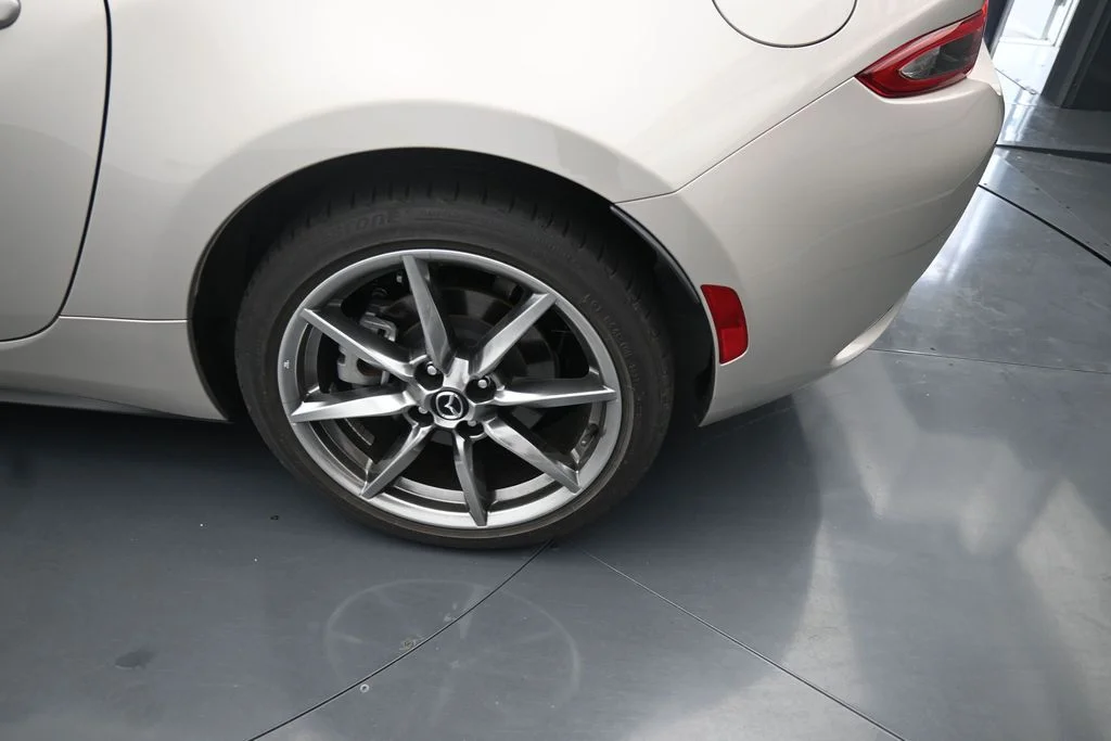 Used 2022 Silver Mazda Grand Touring image 14