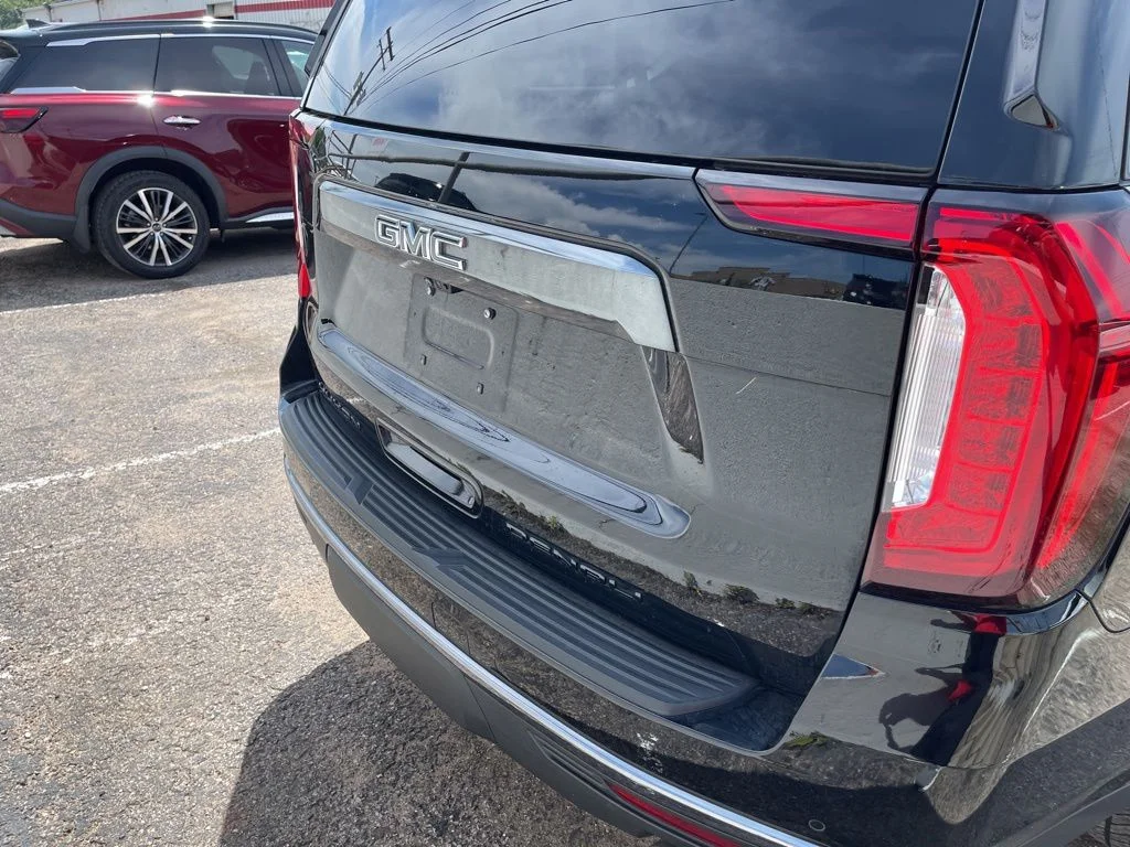 Used 2024 Black GMC Denali Ultimate image 10