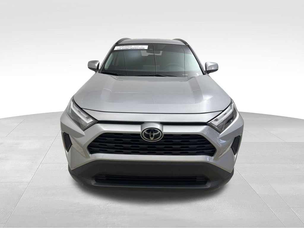 Used 2023 Silver Toyota XLE image 8