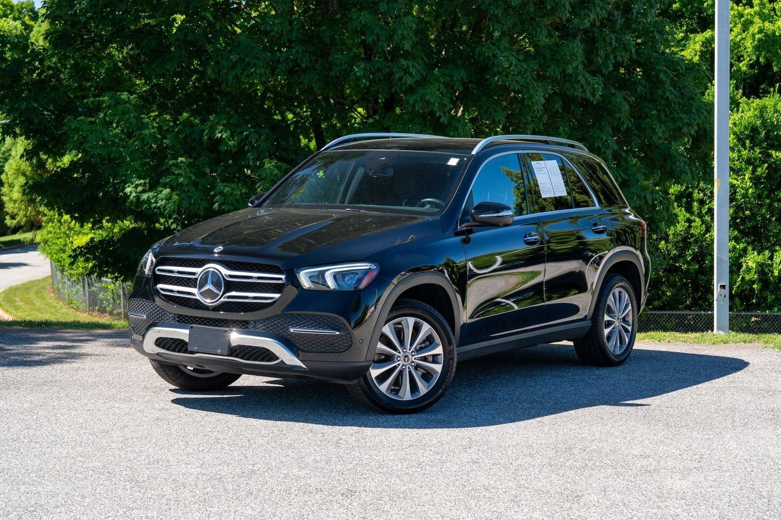 Used 2022 Black Mercedes-Benz 450 4MATIC® image 2
