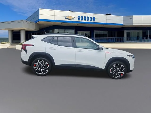 Used 2024 Summit White Chevrolet 2RS image 7