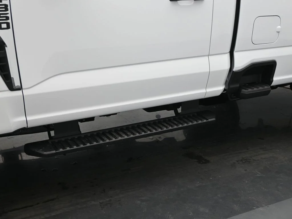 New 2026 Oxford White Ford XL image 18