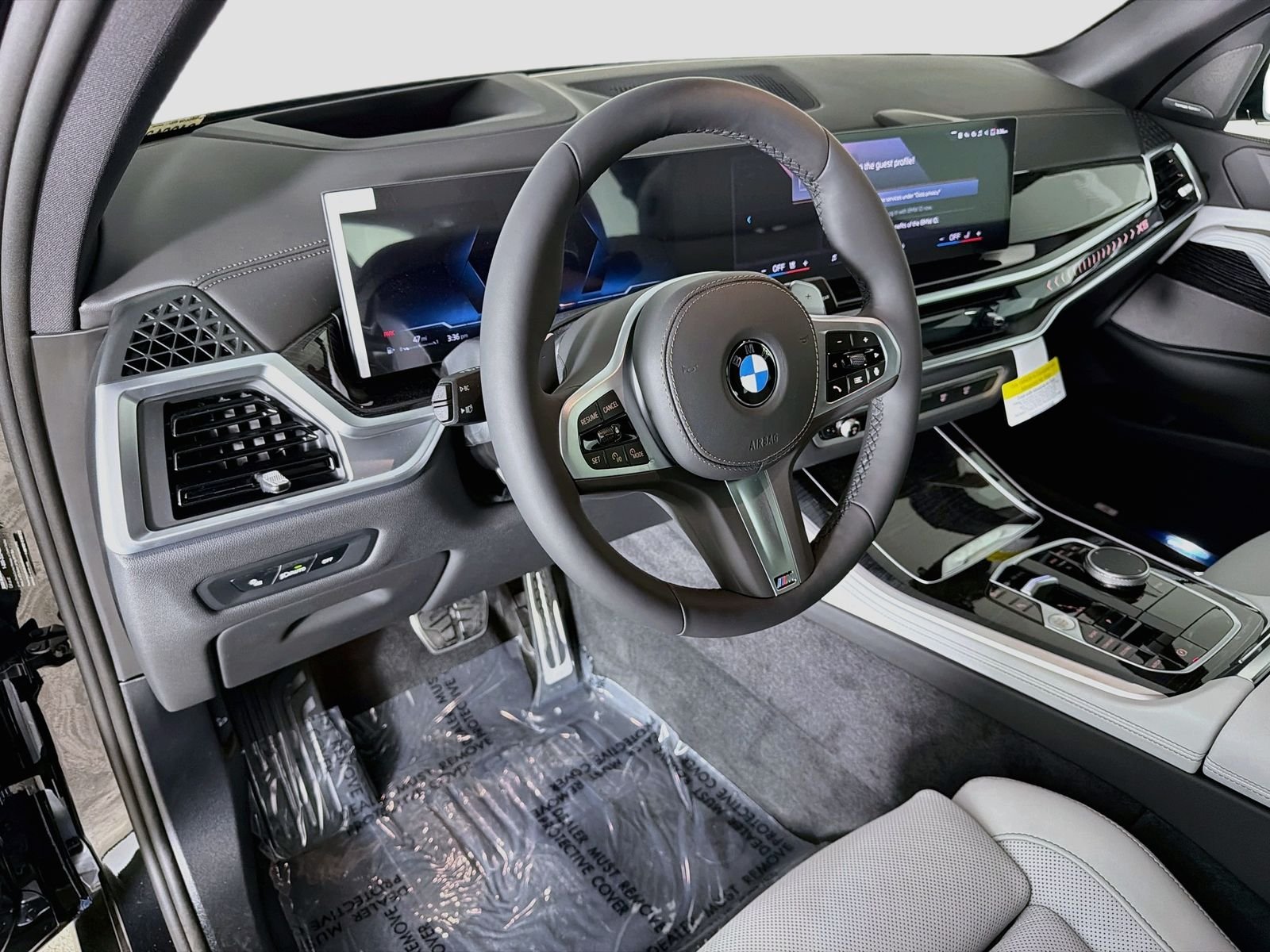 New 2026 Black Sapphire Metallic BMW sDrive40i image 9