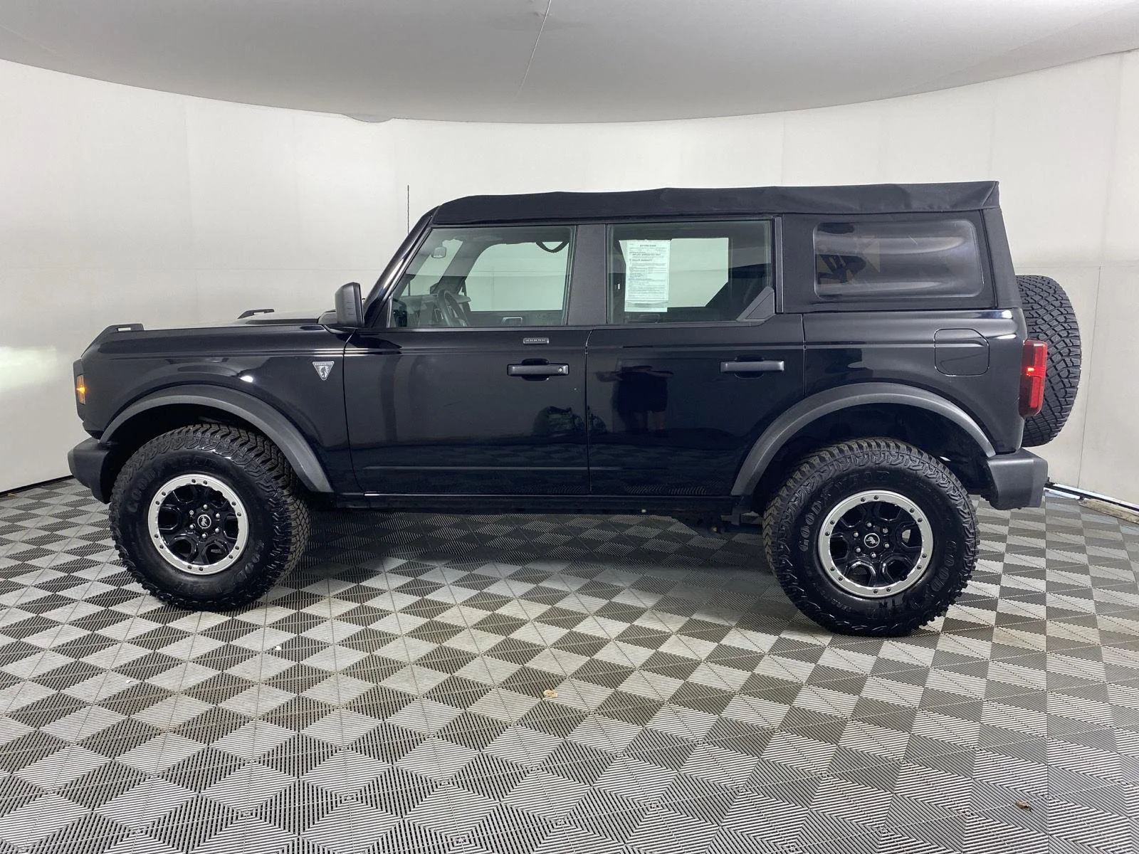 Used 2021 Shadow Black Ford Base Advanced image 10