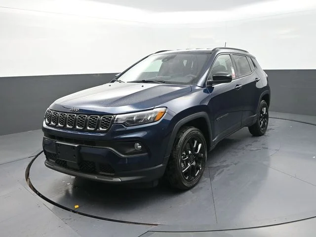 New 2026 Fathom Blue Pearl Coat Jeep Latitude image 5