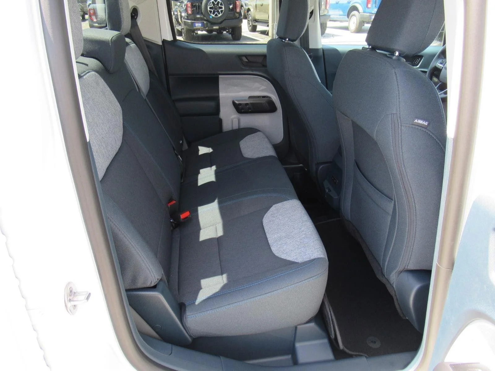 New 2026 Oxford White Ford XLT image 27