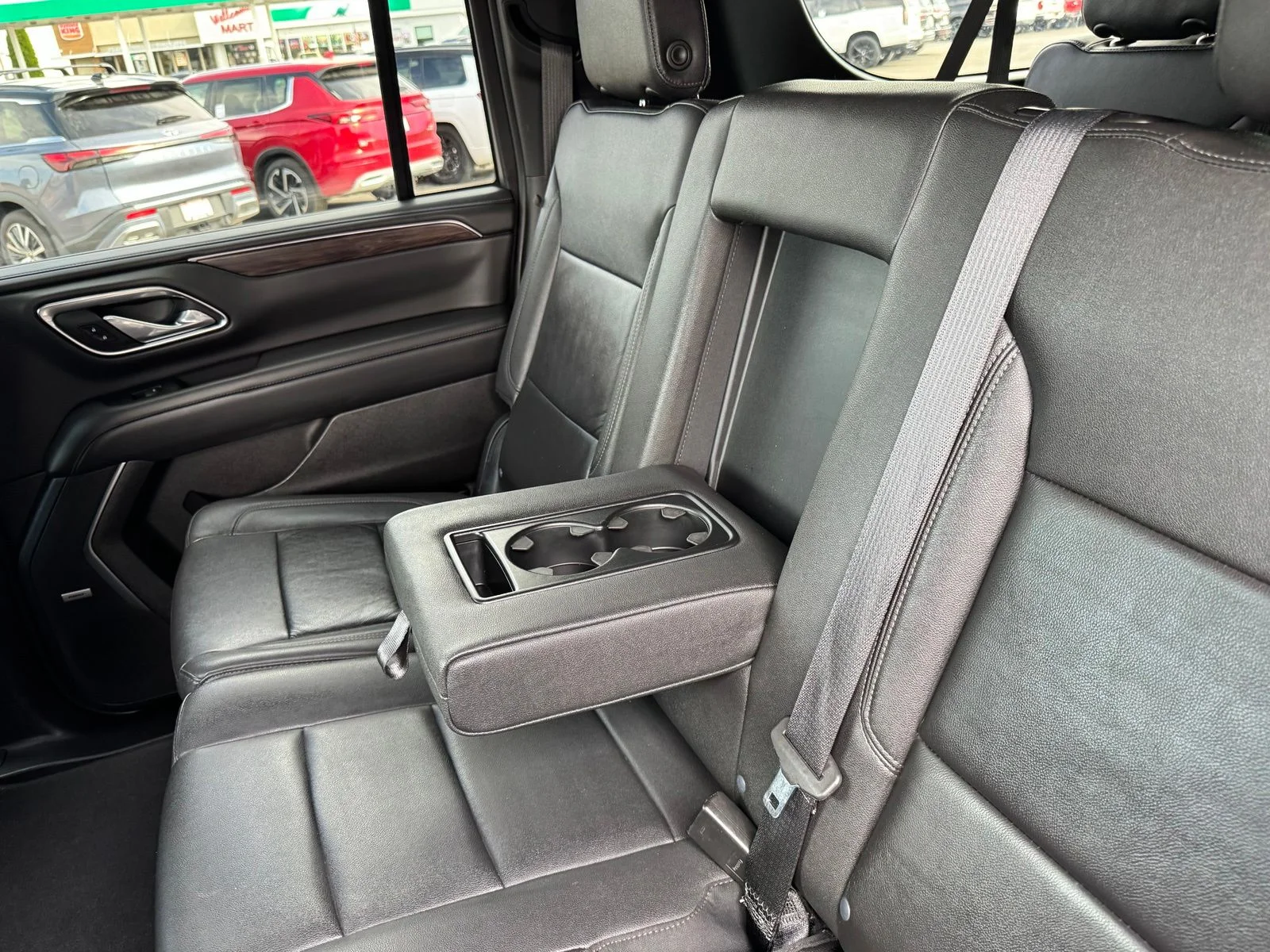Used 2023 Beige Chevrolet Z71 image 32