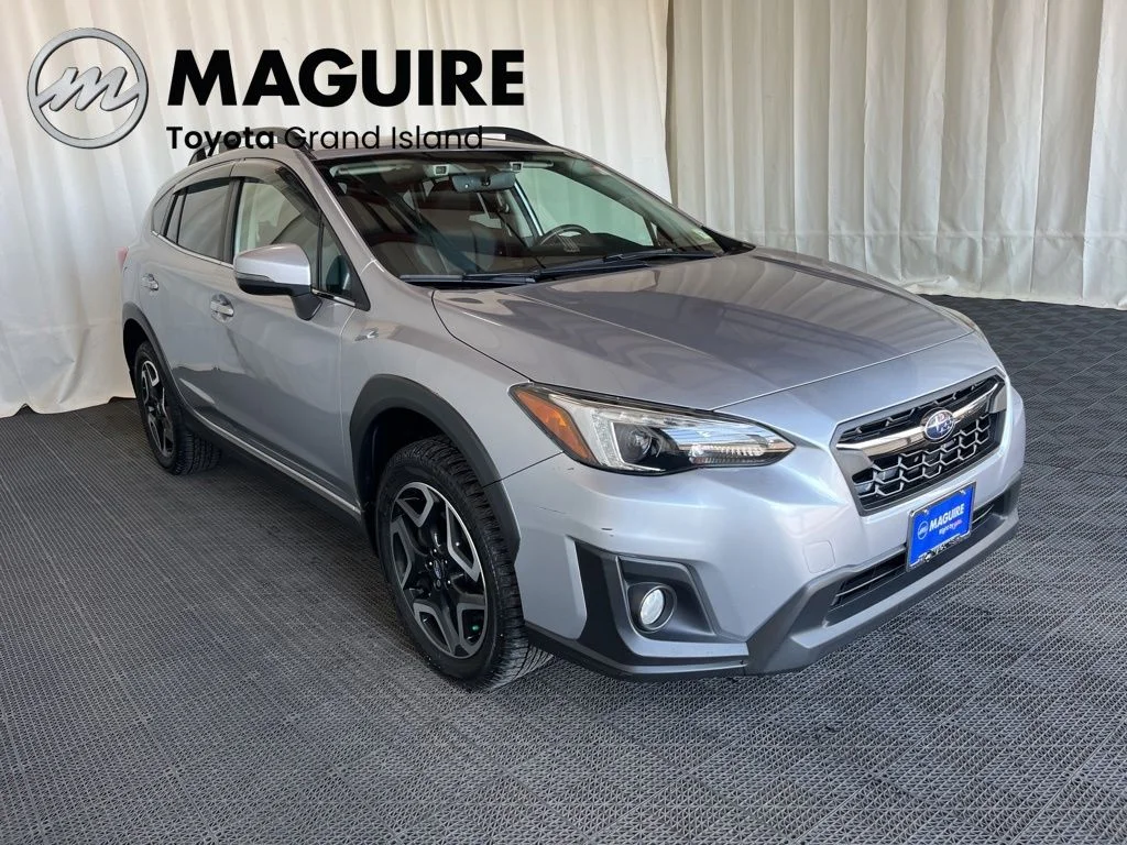Used 2019 Silver Subaru 2.0i Limited image 32