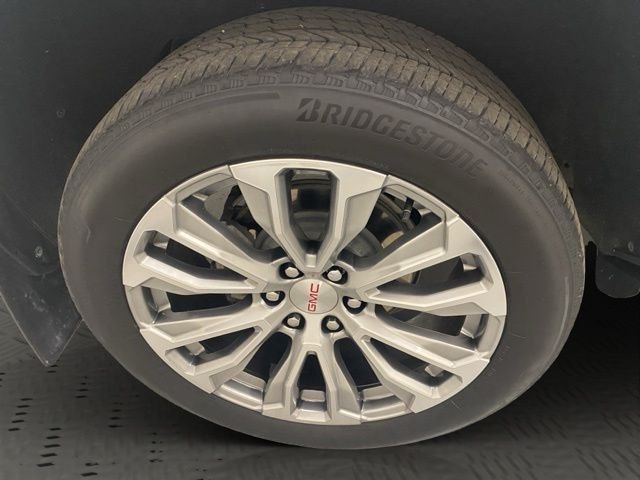 Used 2024 White GMC Denali image 38