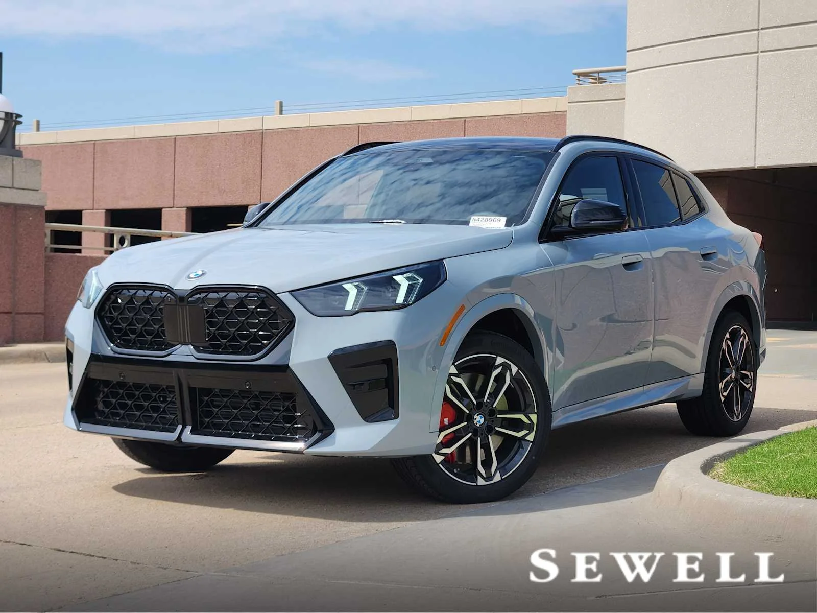 2026 BMW X2 xDrive28i's photo