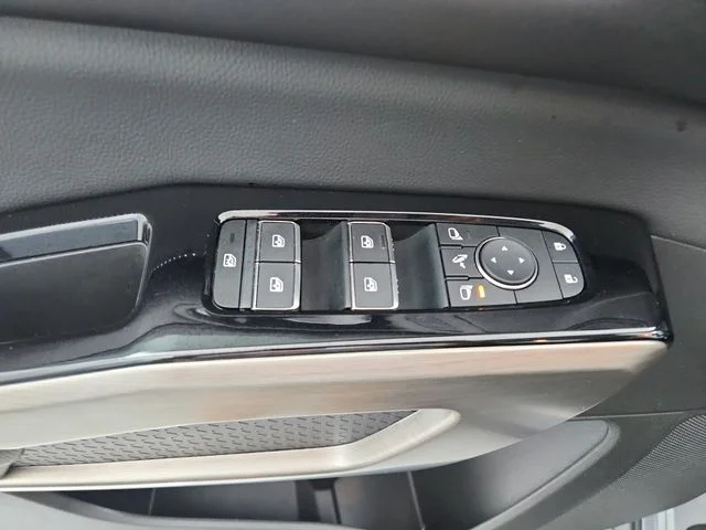Used 2024 Gray Nissan Platinum image 34