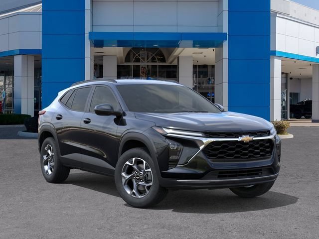 2026 Chevrolet Trax LT - Photo 8