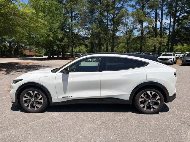 Used 2023 White Ford Premium image 2