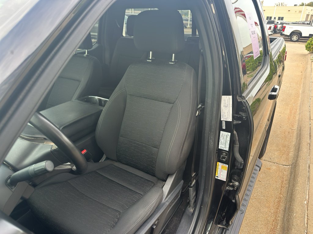 Used 2024 Agate Black Metallic Ford XLT image 30