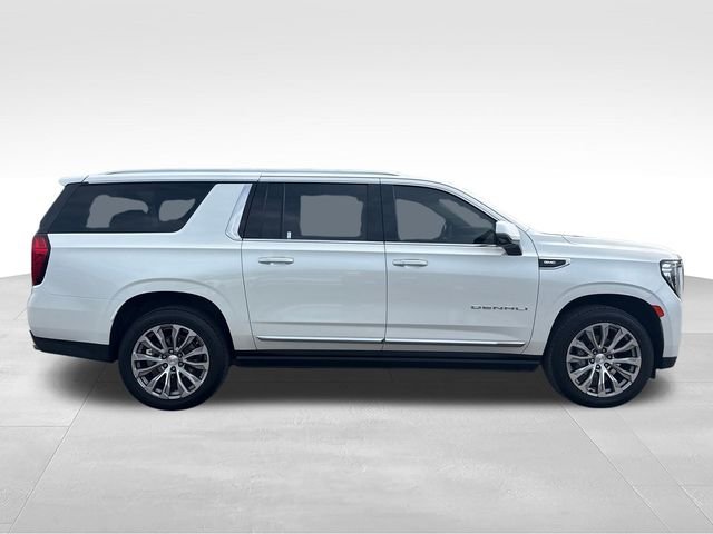 Used 2023 White GMC Denali image 6