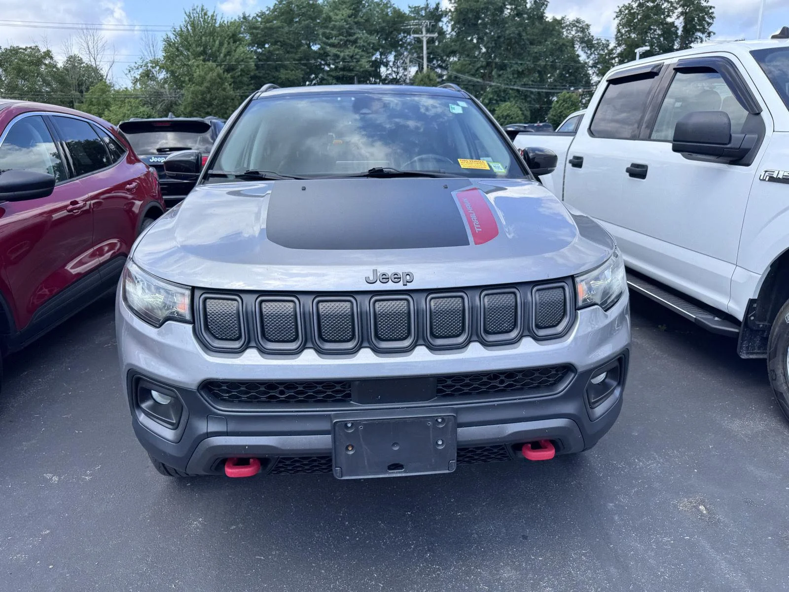Used 2022 Billet Silver Metallic Clearcoat Jeep Trailhawk image 2