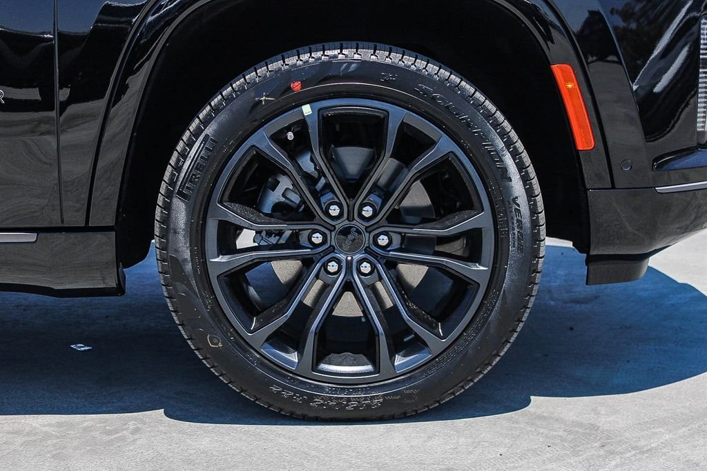 New 2026 Black Jeep Summit Obsidian image 11