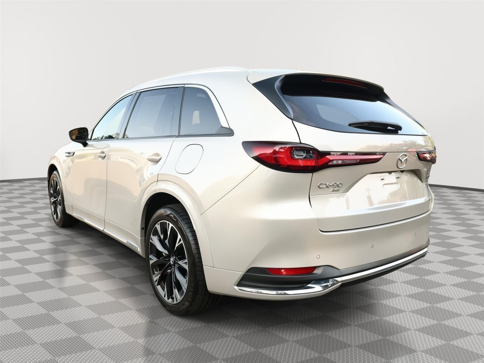 Used 2024 Platinum Quartz Mazda 3.3 Turbo S Premium image 5