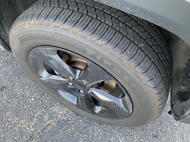 Used 2023 Black Jeep Altitude X image 9