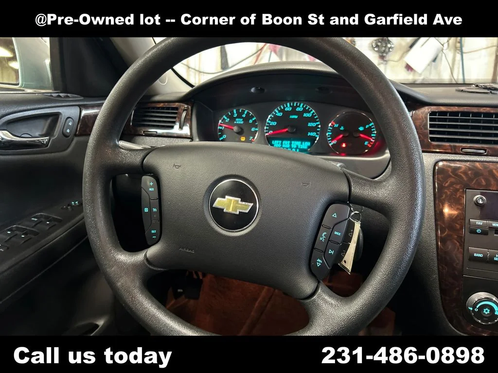 Used 2016 Silver Chevrolet LTZ image 20
