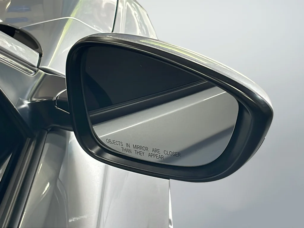 Used 2025 Silver Honda LX image 39