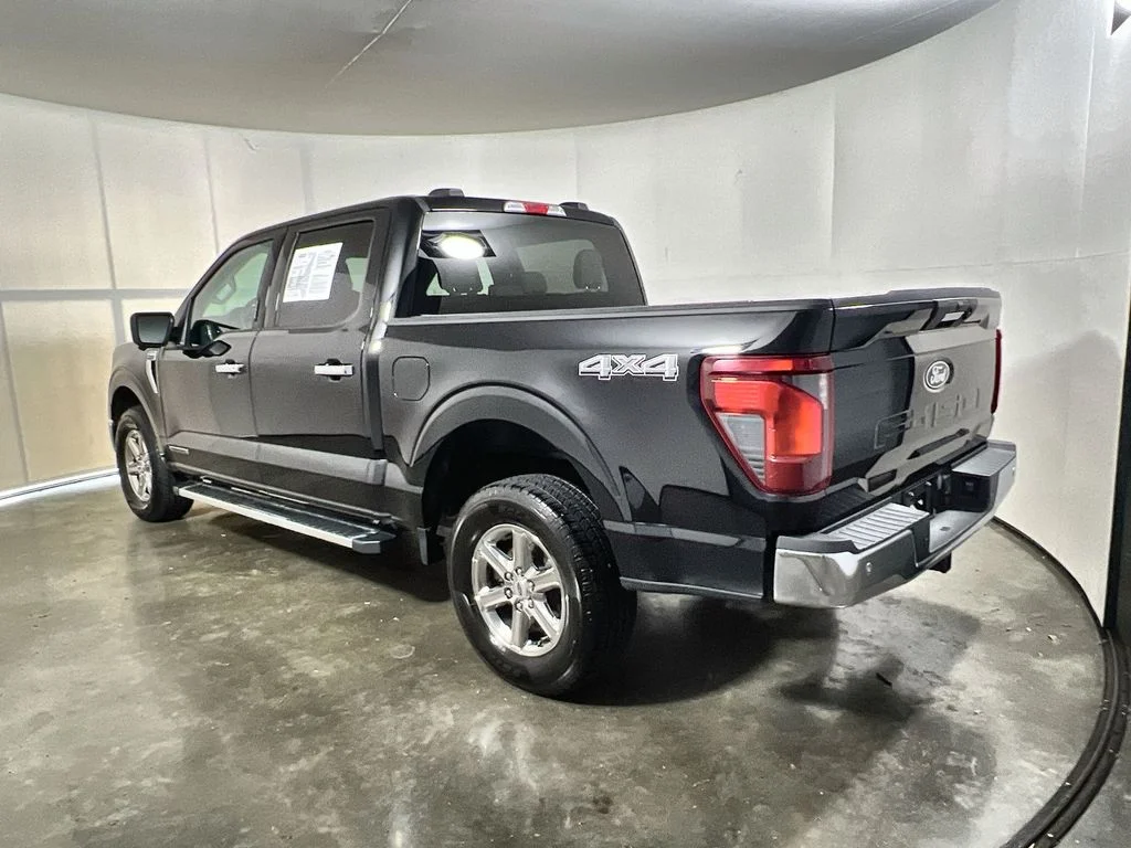 Used 2024 Black Ford XLT image 6