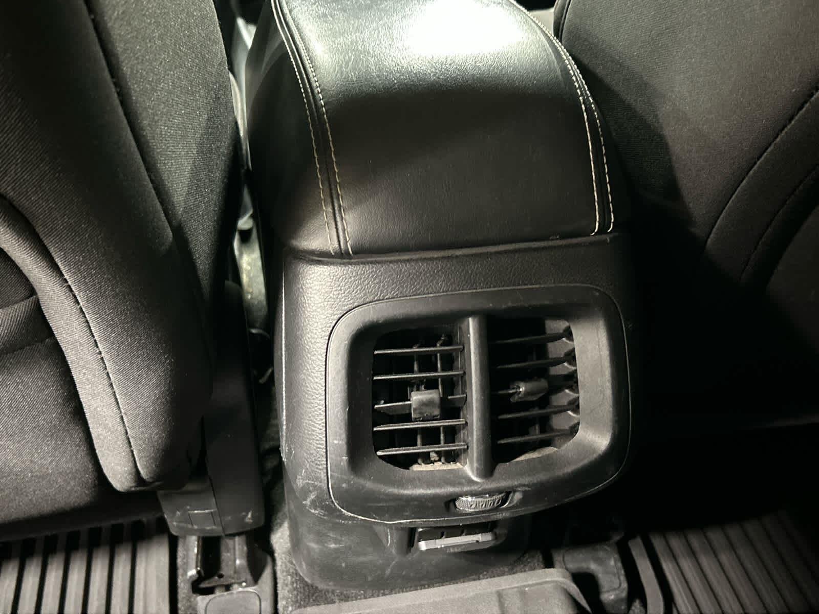 2014 Jeep Cherokee Latitude - Photo 22