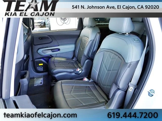 New 2027 White Kia X-Line SX image 24