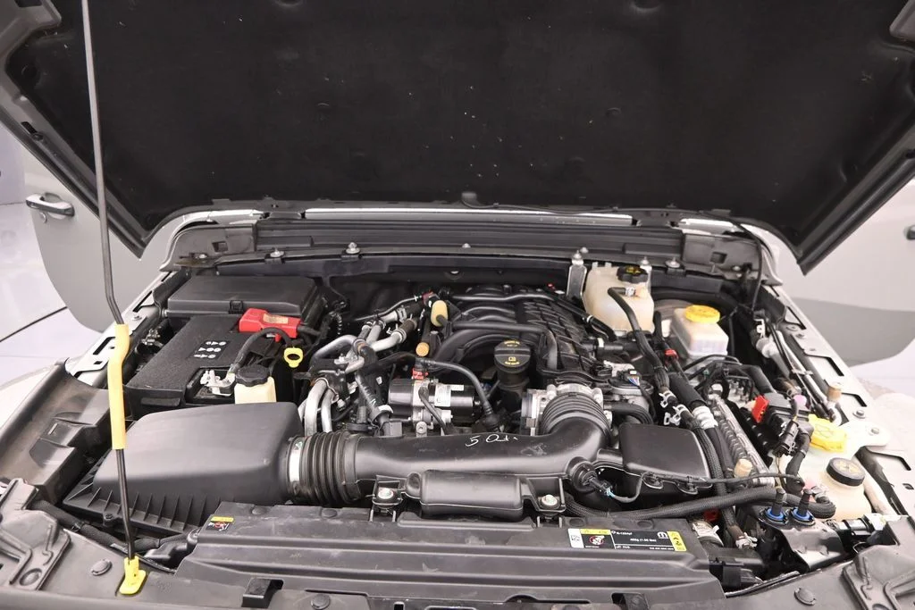 Used 2022 Gray Jeep Unlimited Sahara image 17