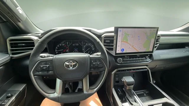 Used 2026  Toyota SR5 image 10