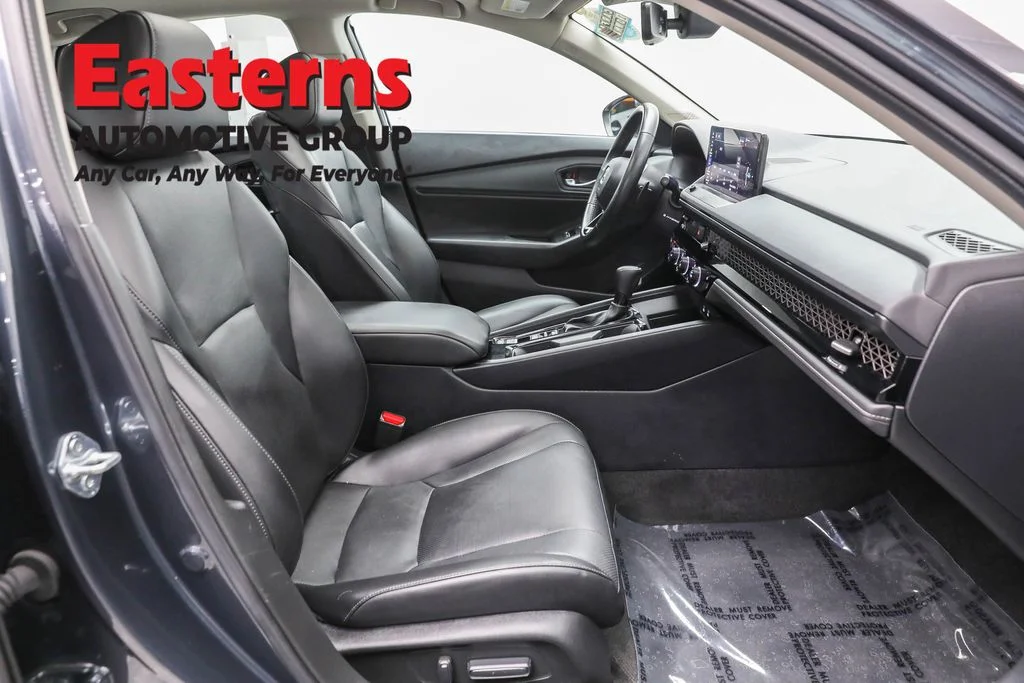 Used 2024 Gray Honda EX-L image 25