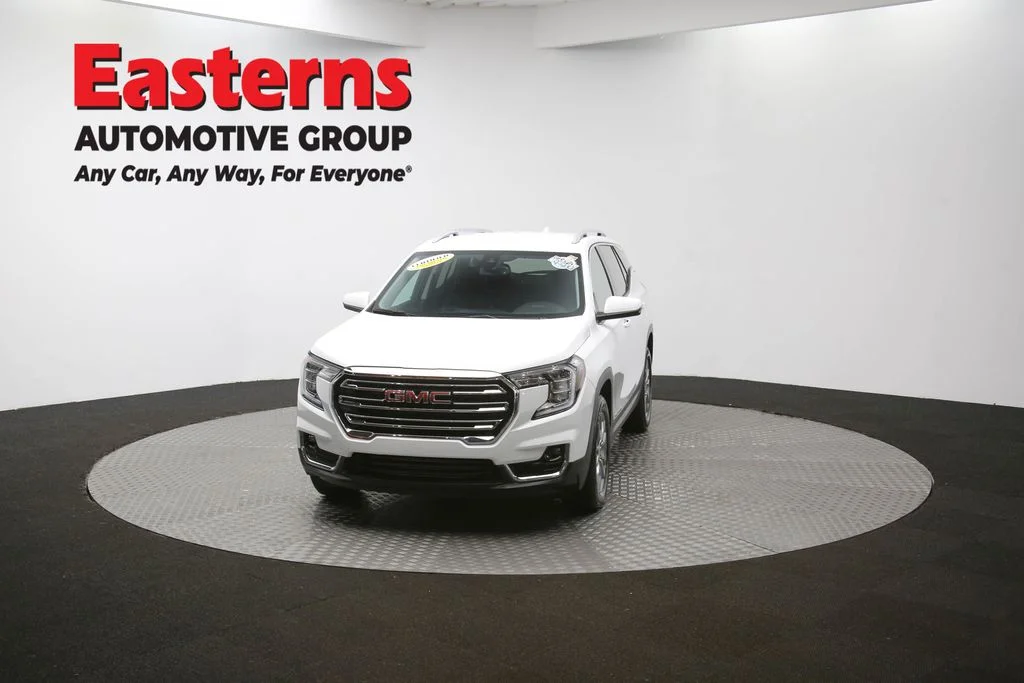 Used 2024 White GMC SLT image 53