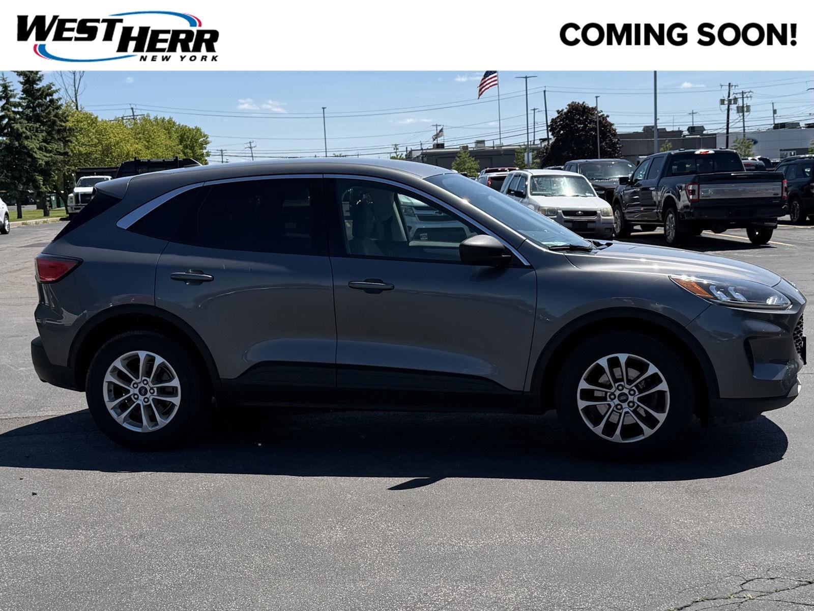 Used 2022 Carbonized Gray Ford SE image 1