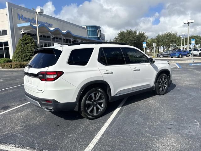Used 2024 White Honda Touring image 4