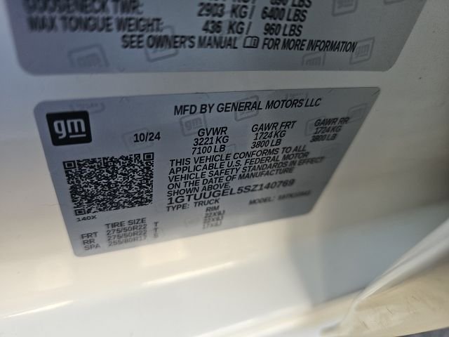 Used 2025 White Frost Tri-Coat GMC Denali image 18