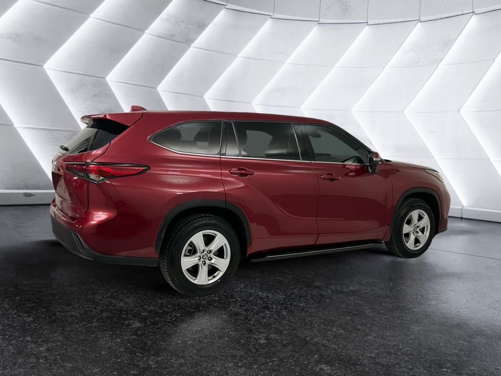 Used 2021 Red Toyota LE image 4