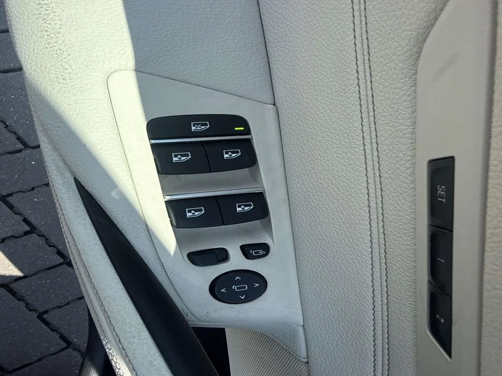 Used 2017 Gray BMW 530i xDrive image 16