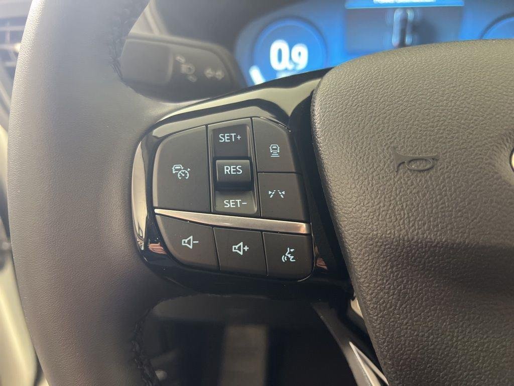 Used 2023 White Metallic Ford Active image 18
