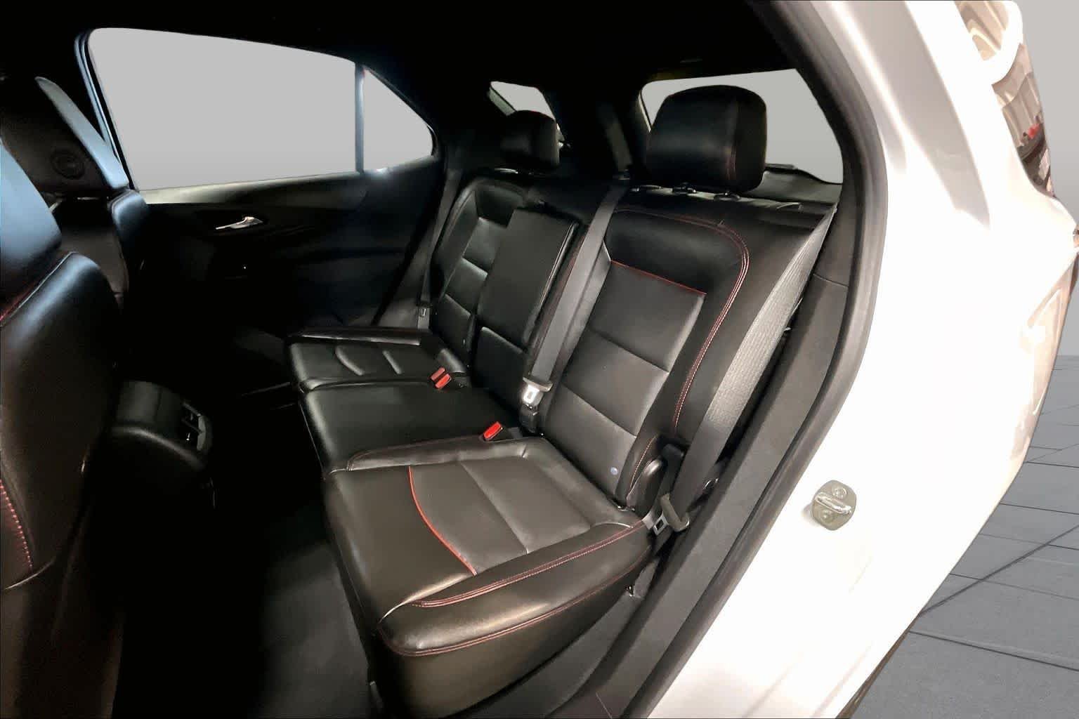 Used 2022 Summit White Chevrolet RS image 20