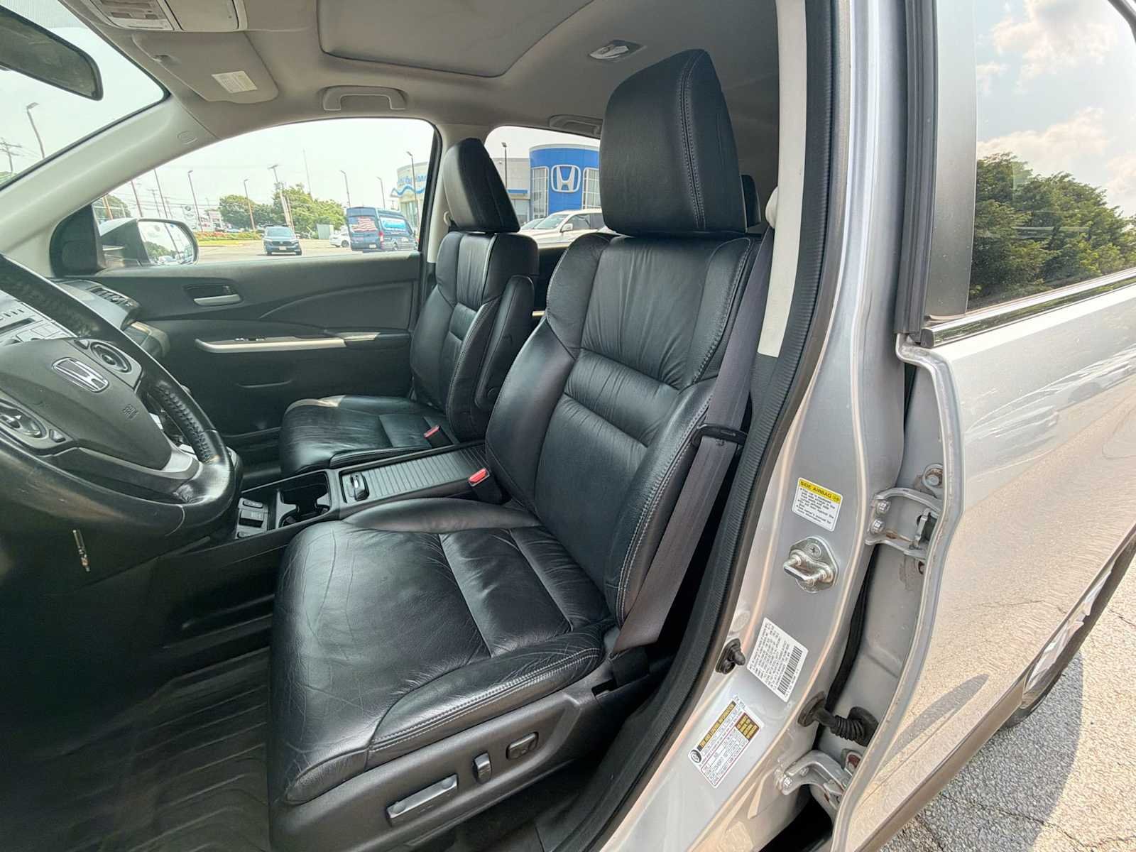 Used 2014 Alabaster Silver Metallic Honda EX-L image 21