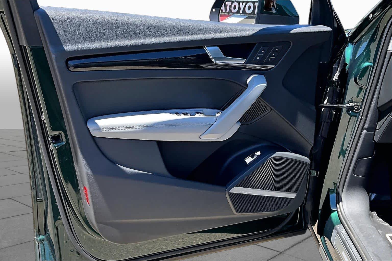 Used 2018 Azores Green Metallic Audi Prestige image 21