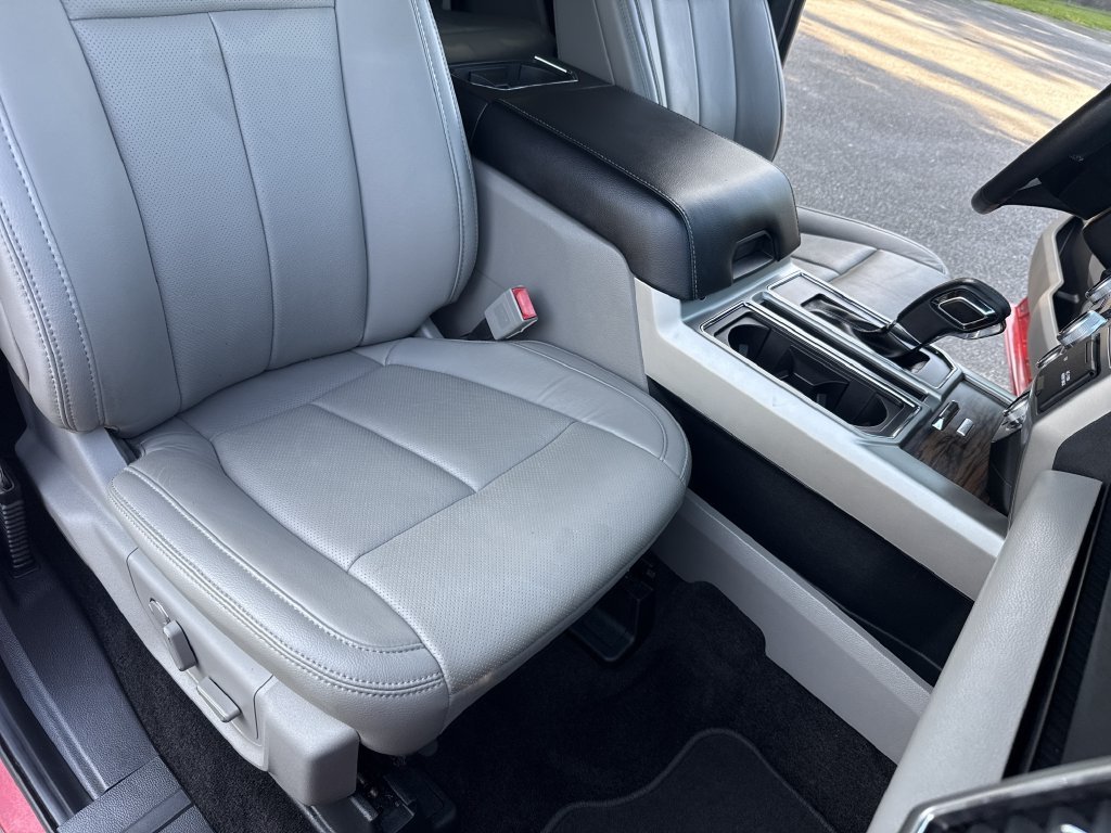 Used 2018 Ruby Red Metallic Ford Lariat image 30