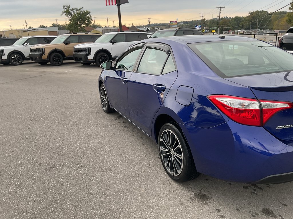 Used 2015 Blue Crush Metallic Toyota S Premium image 8