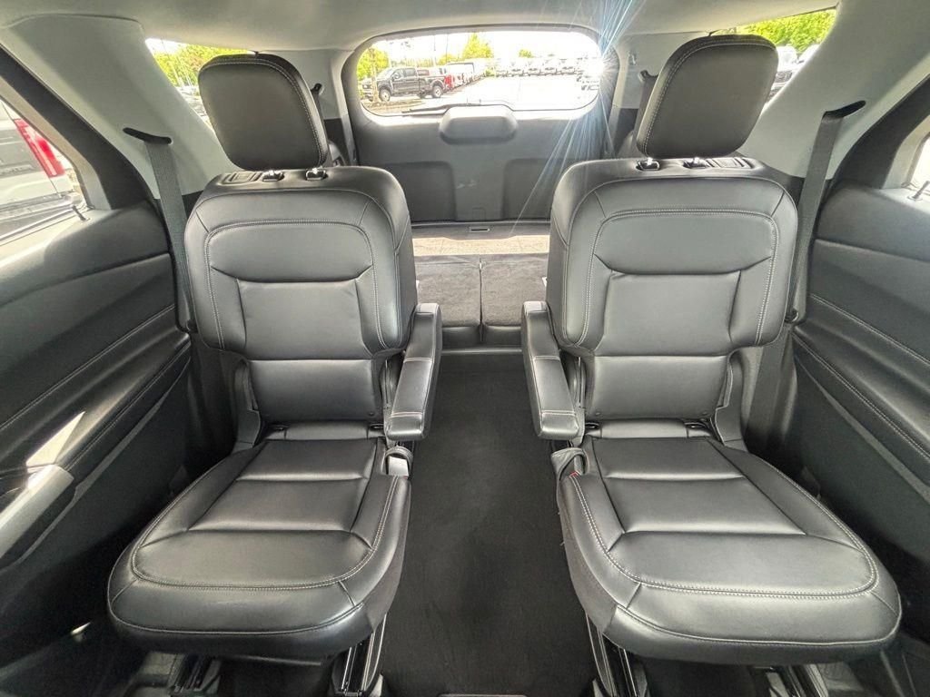 Certified Used 2022 Black Metallic Ford XLT image 49