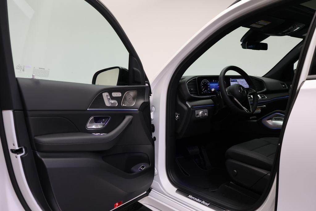 New 2026 MANUFAKTUR Moonlight White Magno Mercedes-Benz GLE 350 image 37