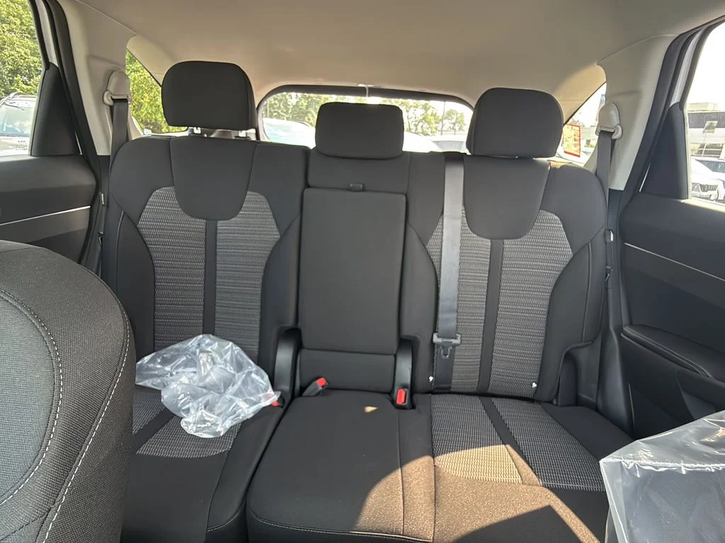 New 2026 Glacial White Pearl Kia LX image 46