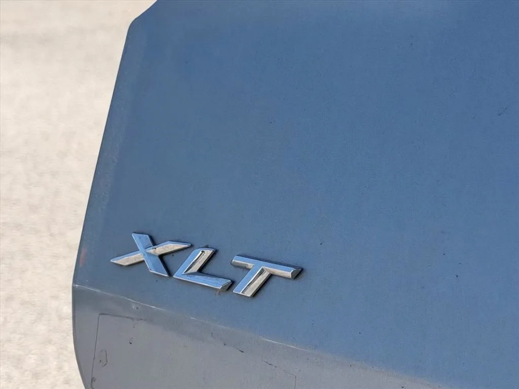 Used 2023 Silver Ford XLT image 29