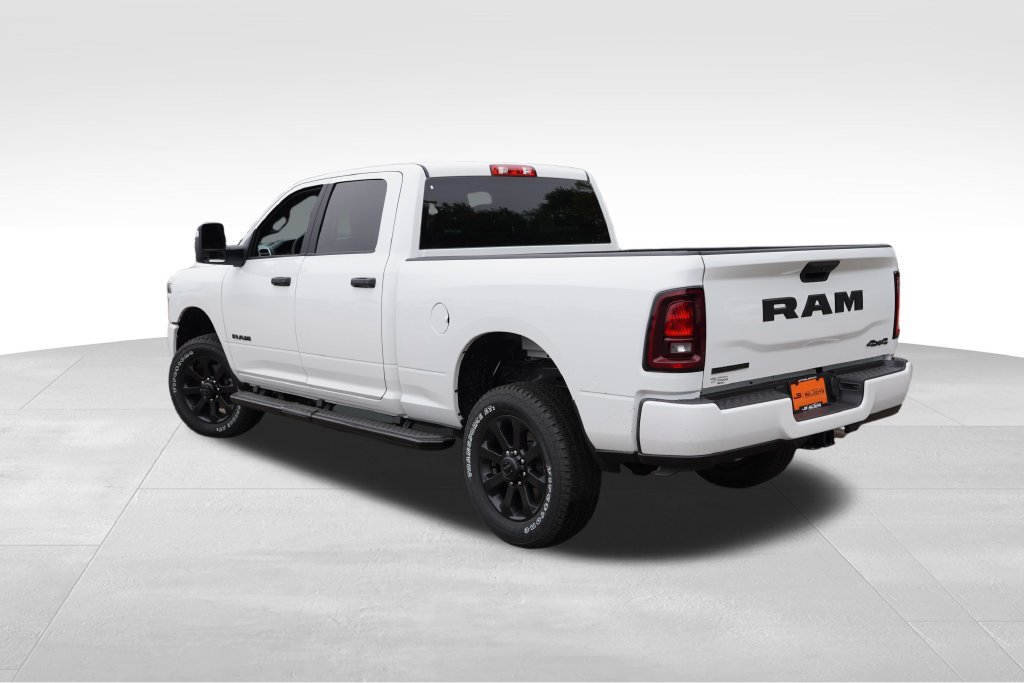 New 2026 Bright White Clear-Coat Exterior Paint RAM Big Horn image 5