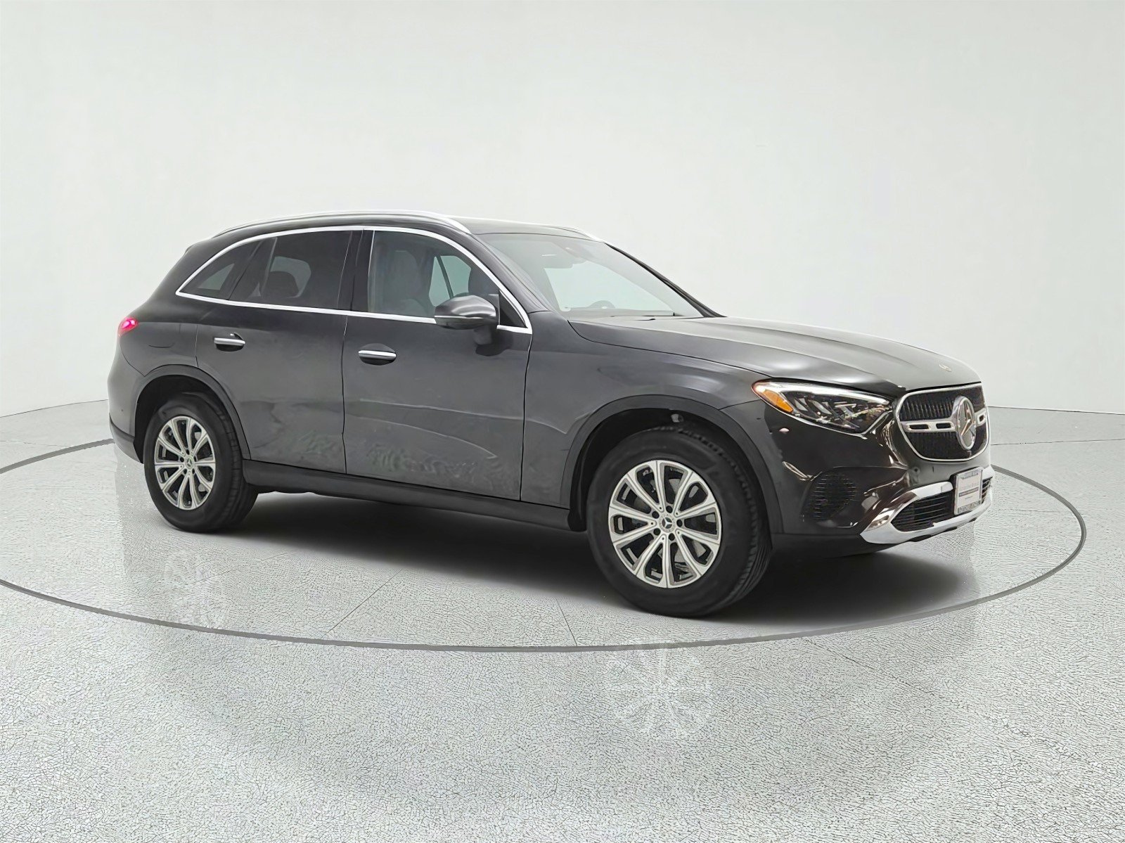 Certified Used 2026 Graphite Grey Metallic Mercedes-Benz GLC 300 SUV image 3
