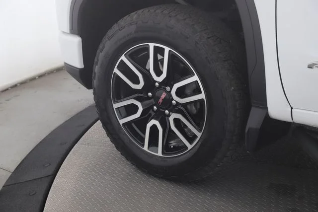 Used 2023 White GMC AT4 image 13